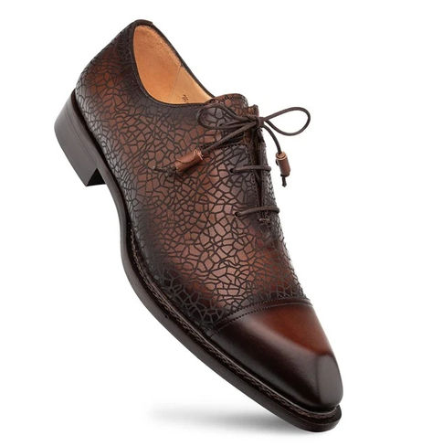 Step into the season with our newest Mezlan Collection arrivals. Designed for style and comfort, each pair exudes sophistication—perfect for fall occasions and moments you'll cherish forever. Plaid And Leather, Shoes Unique, Slim Fit Dress Pants, Brown Oxfords, Patent Shoes, Leather Hardware, Patent Leather Shoes, Wide Shoes, Mens Designer Fashion