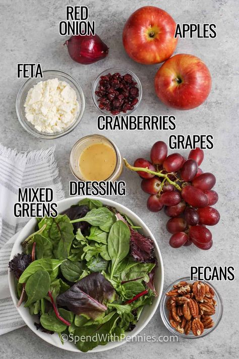 Salad Grapes, Salad With Grapes, Dijon Vinaigrette Dressing, Apple Salad Recipes, Salad Meal Prep, Colorful Dishes, Grape Salad, Apple Salad, Vinaigrette Dressing