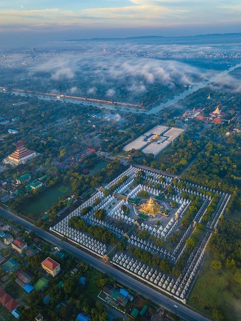 Burmese Architecture, Pagoda Temple, Mandalay Myanmar, Victorian Vases, Deep Photos, Fb Profile Photo, Anime Picture Hd, Myanmar Travel, Overlays Instagram