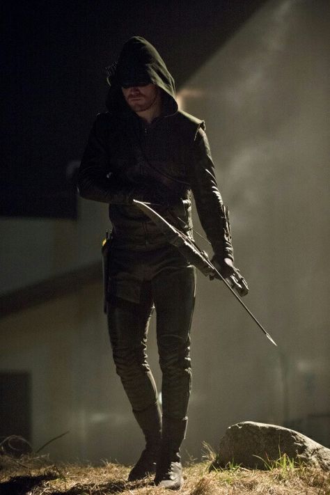 Oliver/Arrow Oliver Queen Arrow, Arrow Tv Show, John Diggle, Cw Arrow, Arrow And Flash, The Green Arrow, Arrow Stephen Amell, Arrow Tv Series, Arrow Cw