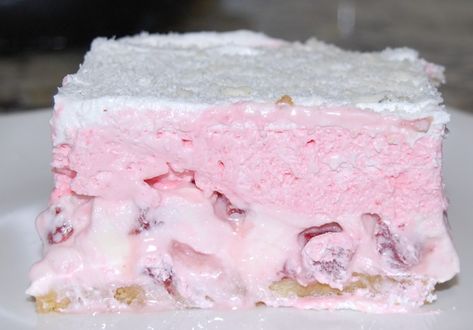 Sweet Lasagna, Strawberry Jello Lasagna, Jello Lasagna, Strawberry Jello Dessert, Greek Yogurt Whipped Cream, Strawberry Greek Yogurt, Cream Cheese Butter, Layered Jello, Cheesecake Layer