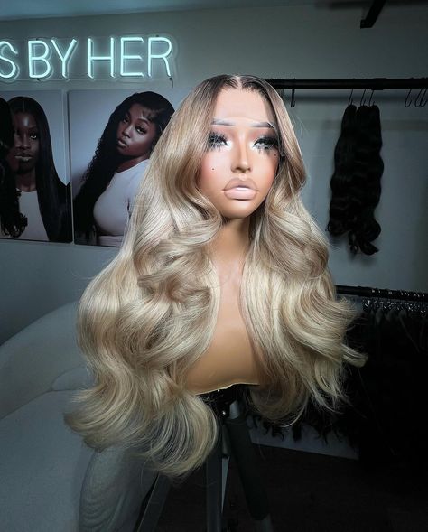 613 Wig Hairstyles For Black Women, 5x5 Lace Closure Wig, Frontal Wig Hairstyles, Ombre Brown, Wig For Black Women, Ash Blonde Hair, Blonde Hair Looks, Women's Wigs, Hair Color For Women