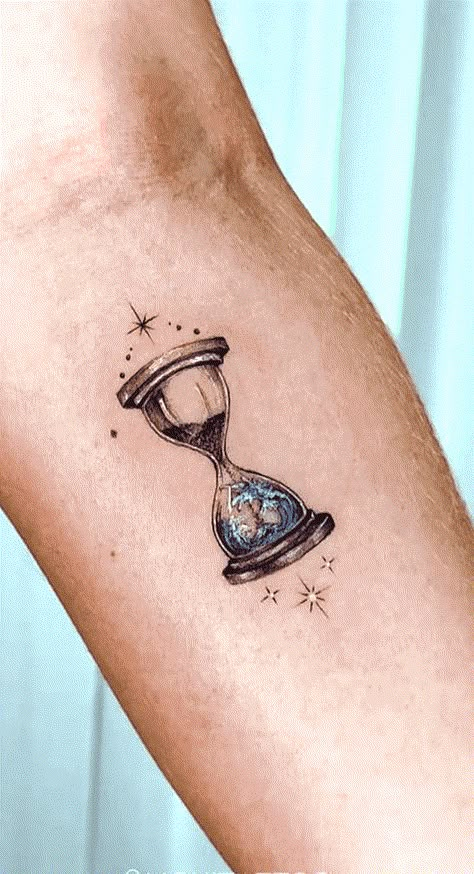 Tiny Hourglass Tattoo, Heart Of Thorns Tattoo, Sand Clock Tattoo Design, Sands Of Time Tattoo, Hourglass Tattoo Simple, Hourglass Tattoo Minimalist, Small Hourglass Tattoo, Sand Clock Tattoo, Hourglass Tattoo Feminine