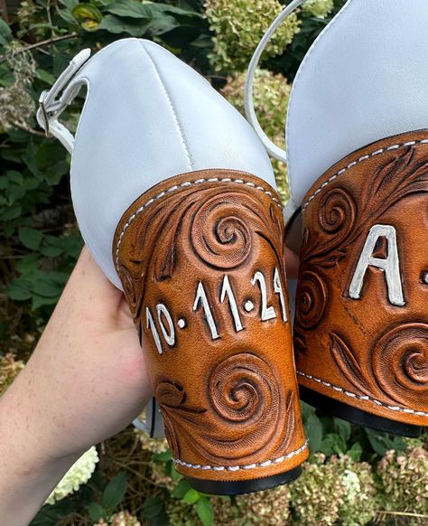 ✈️📍 Hawaii!! WWO goes worldwide!!😋 Order your custom heels today! #western #leather #leathergoods #tooled. #tooledleather #tandyleather #leather-craft #leathertools #heels #wedding #weddingday #hawiian Custom Heels, Tandy Leather, Heels Wedding, Western Leather, Leather Tooling, Leather Craft, Hawaii, Wedding Day, Heels