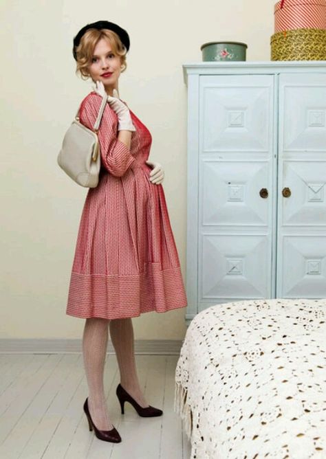 Vintage maternity dress Vintage Maternity Clothes, Maternity Patterns, Cute Maternity Shirts, Maternity Stores, Vintage Maternity, Maternity Outfit, Cute Maternity Outfits, Dress Maternity, 1950s Fashion