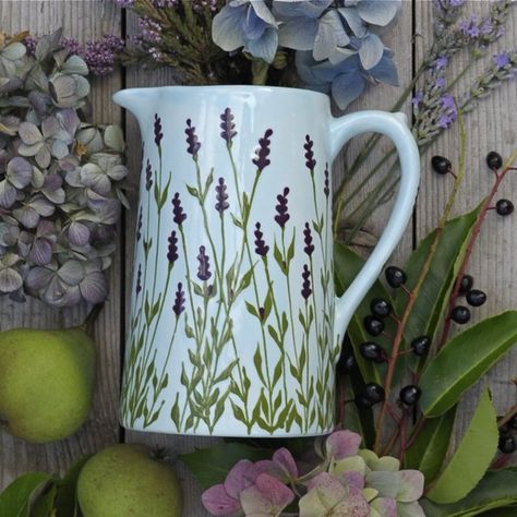 Lavender Milk, Lavender Paint, Cerámica Ideas, Pottery Painting Designs, Keramik Design, Pottery Jug, Earthenware Clay, Pottery Designs, Milk Jug