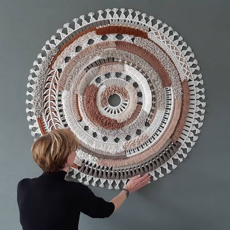 Circular Weaving Loom, Macrame Circle, Hoop Art Wall, Macrame Feather Wall Hanging, Circular Weaving, Macrame Mandala, Macrame Knots Pattern, Mandala Wall Hanging, Mandala Wall Art