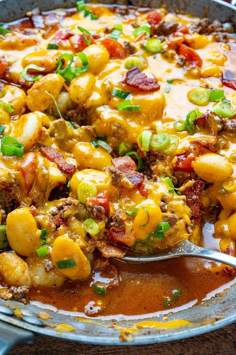 Bacon Cheeseburger Gnocchi Cheeseburger Gnocchi, Gnocchi Dishes, Closet Cooking, Gnocchi Recipes, Bacon Cheeseburger, Small Closet, Beef Casserole, Chefs Kitchen, Food Test