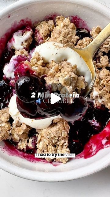 21K likes, 17K comments - eatingbirdfood on February 24, 2024: "Comment “blueberry” and I will DM you the full recipe for this high protein BLUEBERRY CRUMBLE! Shout out to @clairehodginss for sharing this delish recipe! 🫐🩵 This is the perfect after dinner treat that isn’t too sweet, but hits all the cravings. Loaded with over 30 grams of protein, you can be sure to hit your protein goals with this easy to make recipe! #highproteindiet #proteinblueberrycrumble #blueberrycrumble #highprotein High Protein Blueberry Crumble, Beyond Diet Recipes, Protein Blueberry, Protein Goals, Easy High Protein Meals, Bariatric Food, 30 Grams Of Protein, Instagram Recipes, Breakfast Meals