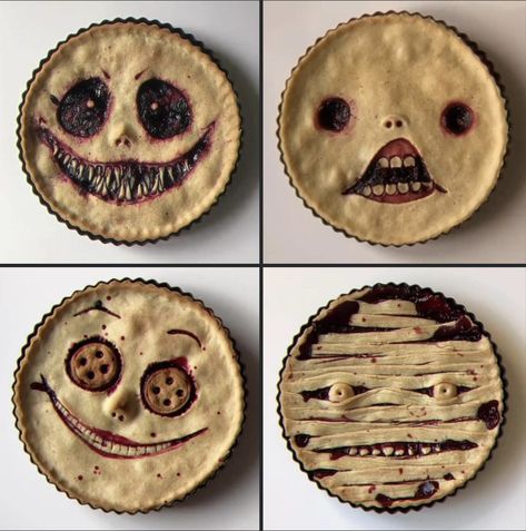 Halloween Pumpkin Pie Ideas, Halloween Food Pumpkin, Scary Halloween Pies, Halloween Face Pie, Halloween Decorated Food, Creepy Face Pie, Face Pies Halloween, Halloween Treats Baking, Halloween Meal Recipes