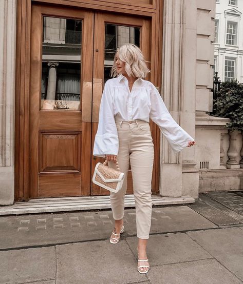 Beige Mom Jeans Outfit, Beige Mom Jeans, Beige Jeans Outfit, Mom Jeans Outfit Winter, Mom Jeans Outfit Summer, Straight Jeans Outfit, Job Clothes, Looks Jeans, Beige Jeans