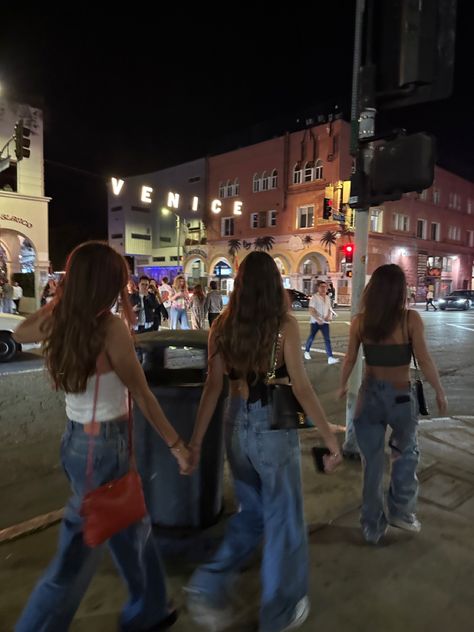 Girls night out. Venice LA style Girl Hangout Aesthetic, Girls Going Out Aesthetic, Girls Day Out Aesthetic, Girl World Aesthetic, Going Out Vibes, Going Out Friends, Girl Night Out, Girls Day Out, Friends Night Out