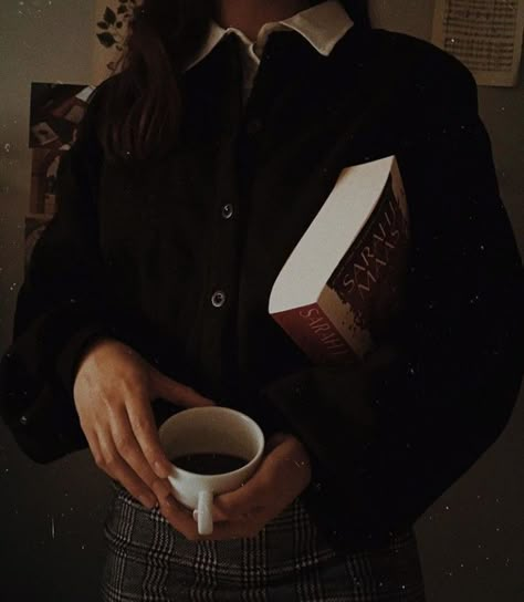 Dark Academia Aesthetic, Academia Aesthetic, Dark Academia, A Coffee, A Black, A Woman, Coffee, Black