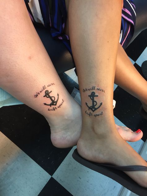 Bestie anchor tattoo with my bestie! #tattoo #anchor #bestietattoo Friend Anchor Tattoo, Friendship Anchor Tattoos, Anchor Tattoo Couples, Matching Bestie Tattoos Best Friends, Heartbeat Tattoo Design, Tattoo Anchor, Marine Tattoo, Couple Tattoos Love, Mother Son Tattoos