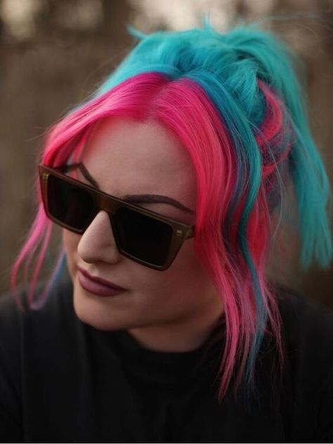 2024's Vibrant Spring Hair Colors: Electrify Your Look with Trendy Hues Crazy Color Hair Ideas Short, Neon Hair Ideas, Pink And Teal Hair, Pink And Yellow Hair, Blue Pink Hair, Pink And Green Hair, Blue And Pink Hair, Best Hair Dye, Split Dyed Hair