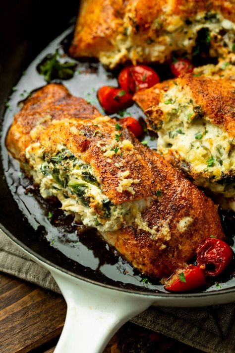 Spinach Artichoke Stuffed Salmon [+Video] - Oh Sweet Basil Salmon Recipe Videos, Strawberry Feta Spinach Salad, Artichoke Stuffed, Stuffed Fish, Tabbouleh Recipe, Stuffed Salmon, Roasted Fingerling Potatoes, Sandwich Sides, Oh Sweet Basil