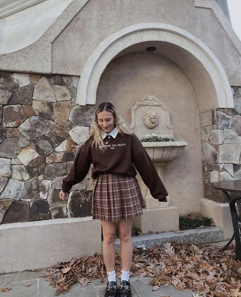 70s Preppy, Preppy Brown, Street Style Aesthetic, Aesthetic Preppy, Brown Style, Brown Outfit, Style Preppy, 2022 Fashion, Style Aesthetic