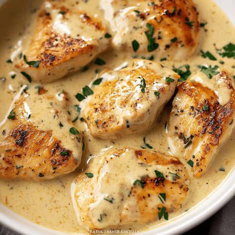 How To Cook Chicken On The Stove, Garlic Chicken Crockpot Recipes, Garlic Cream Chicken, Creamy Lemon Garlic Chicken, Garlic Chicken Crockpot, Creamy Garlic Chicken Recipes, Garlic Chicken Recipe, Easy Dinner Options, Oven Chicken Recipes