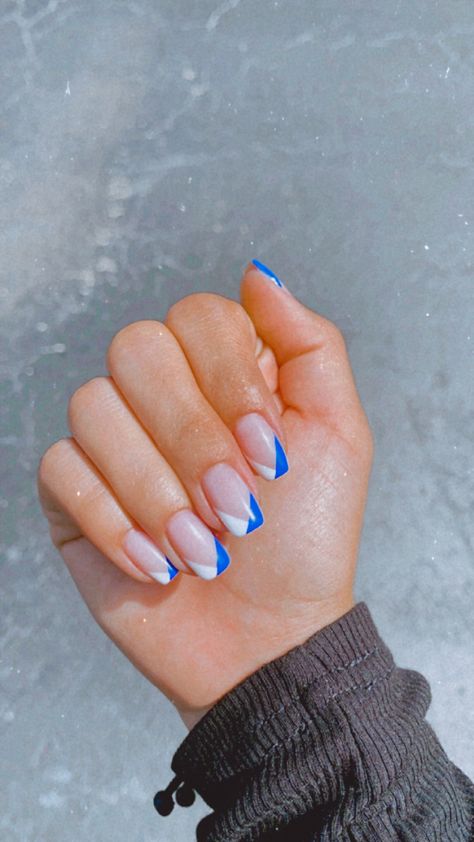 Blue Nail Tip Designs, Sky Blue Nails Design Art Ideas, French Nails Colored Colour, Criss Cross French Tip Nails, Fancy French Tips, Greece Nail Ideas, Friend Nails, French Bleu, Blue French Tip