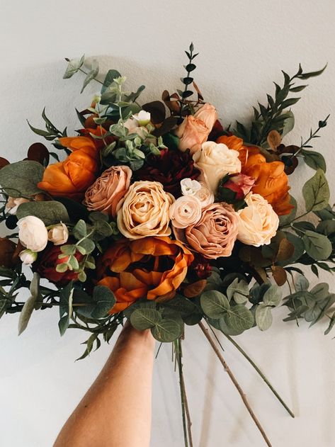 FlowerMarketChick - Etsy Terracotta Peony Bouquet, Fall Wedding Flowers Bouquets, Fall Ranunculus Bouquet, Fall Flower Bouquets Autumn, Autumn Wedding Bouquet October, Autumnal Bridal Bouquet, Fall Bridal Flowers, Fall Peony Bouquet, Fall Color Bouquet