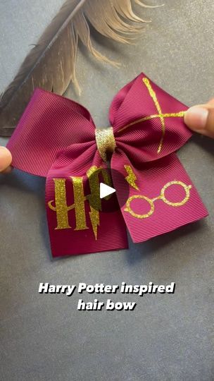 20K views · 1.5K reactions | What should I do next? 👀 Harry Potter inspired hair bow tutorial 🪄#hairbowtutorial #hairbowdiy #bowdiy #moño #liston #ribbon | Monica Silva | TOKYO SYMPHONY ORCHESTRA · Harry Potter and the Sorcerer's Stone: Children's Suite for Orchestra Hedwig's Flight Sewing Workspace, Harry Potter Christmas Party, Harry Potter Ornaments, Harry Potter Ideas, Hair Bow Tutorial, The Sorcerer's Stone, Harry Potter Christmas, Bow Tutorial, Diy Cricut