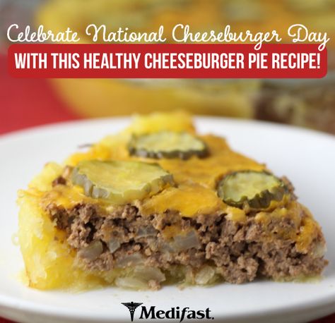 Cheeseburger Pie Yield: 4 Servings Per Serving: 1 Lean | 3 Green | 3 Condiments Ingredients 1 large spaghetti squash 1 lb lean ground beef ¼ cup diced onion 2 eggs 1/3 cup low-fat, plain Greek yogu… Lean Ground Beef Recipe, Healthy Cheeseburger, National Cheeseburger Day, Medifast Recipes, Lean Protein Meals, Cheeseburger Pie, Lean Meals, Lean And Green Meals, Greens Recipe