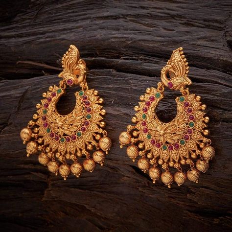 Antique Jumki Designs Gold, Chaandbaali Earrings Gold, Jumar Earrings Gold, Chandbali Earrings Gold Latest, Gold Earrings For Women Indian, Gold Earrings Designs For Wedding, Antique Earrings Gold, Chand Bali Earrings Gold, Chandbali Earrings Gold