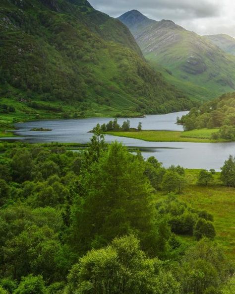 @Scotland on Instagram: "Perched on the shores of Loch Shiel amidst towering mountains, Glenfinnan Monument stands as a tranquil reminder of the pivotal 1745 Jacobite Rising.  Eight months prior to the Battle of Culloden, 1,200 Highlanders convened here, pledging loyalty to Prince Charles Edward Stuart. With the royal standard raised and a shared brandy toast, they embarked on their ambitious quest to restore a Stuart to the British throne.   Erected in 1815, the 18m-high monument serves as a poignant tribute to those clansmen who sacrificed their lives. Venture to the top to stand beside the lone Highlander and soak in the unparalleled Highland vistas.  Dive deeper into this rich history at the visitor centre and marvel at the Glenfinnan Viaduct, an iconic backdrop in the world of Harry P Loch Shiel, Glenfinnan Monument, Glenfinnan Viaduct, Visitor Center, Prince Charles, The Visitors, Brandy, Monument, Scotland