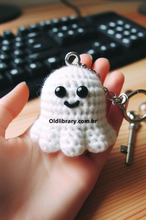 Create a cute ghost amigurumi keychain for Halloween! This easy crochet pattern is perfect for beginners and makes a fun accessory or decoration. Amigurumi Keychain Pattern, Crochet Pattern Keychain, Ghost Crochet Pattern, Ghost Amigurumi, Ghost Crochet, Halloween Keychain, Amigurumi Keychain, Keychain Pattern, Crochet Keychain