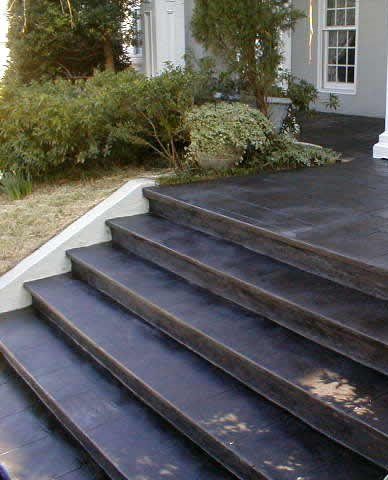 Stamped Concrete Porch and Entries - Concrete Network Cement Front Steps Makeover, Stamped Concrete Front Porch, Entry Design Ideas, Porch Stairs, Concrete Patio Makeover, Cement Floors, Entry Design, Front Steps, Concrete Steps