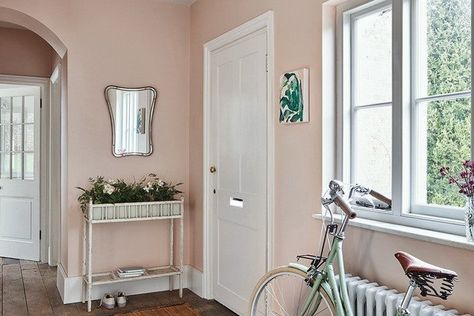 A Setting Plaster hallway Plaster Hallway, Pink Hallway Ideas, Dusty Pink Walls, Hallway Paint Ideas, Hallway Colour Ideas, Ball Rooms, Pink Hallway, Pink Interior Design, Setting Plaster