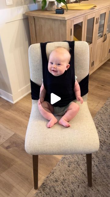 Baby Highchair, Bebe Video, Gray Hair Women, Mom Problems, Easy Diy Hacks, Grey Hair Styles For Women, Hair Women, Mom Hacks