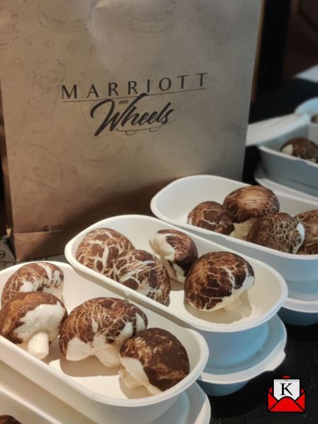 JW Marriott Kolkata is now bringing a culinary experience to every gourmand in Kolkata, in the comfort of their homes, with the new Marriott On Wheels menu. Jw Marriott Kolkata, Mesclun Salad, Pak Choy, Scottish Salmon, Chicken Risotto, Tofu Soup, Heart Of Palm, Caramelised Apples, Indulgent Food