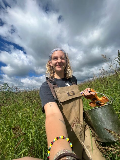 Field Biologist Aesthetic, Biology Field Work, Environmental Scientist Aesthetic, Environmental Studies Aesthetic, Environmental Engineer Aesthetic, Field Ecologist, Conservationist Aesthetic, Forestry Aesthetic, Environmental Science Aesthetic