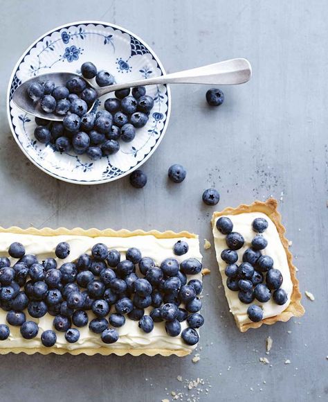 Blueberry Tart Mascarpone Tart, Lemon Mascarpone, Donna Hay Recipes, Cake Brownie, Blueberry Tart, Slow Cooker Desserts, Muffin Recipes Blueberry, Munnar, Eat Dessert First