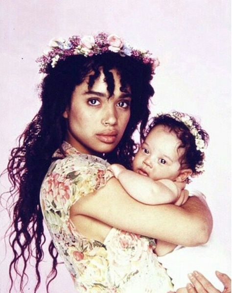 lisa and baby zoe Black Hippy, Ella Enchanted, Zoë Kravitz, Oh My Goddess, Mary J Blige, Lisa Bonet, Zoe Kravitz, Lenny Kravitz, Celebrity Trends