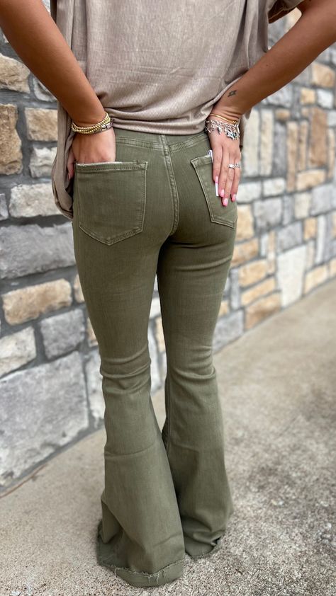 HIGH RISE RAW HEM SUPER FLARE JEANS COMFORT STRETCH DENIM, HIGH RISE WAIST, RAW HEM, FULL LENGTH, SUPER FLARE JEANS F. RISE: 10" / INSEAM: 34'' / LEG OPENING: 26'' • Fabric: 92% COTTON, 6% POLYESTER, 2% SPANDEX Style: V3084CG Color: Covert Green Cheap High Waist Distressed Flare Jeans, Cheap Summer Flare Jeans With Button Closure, Mid Size Women Outfits, Style For Women In Their 30s, Western Professional Attire, Green Flare Jeans, Western Chic Fashion, Super Flare Jeans, Flair Jeans