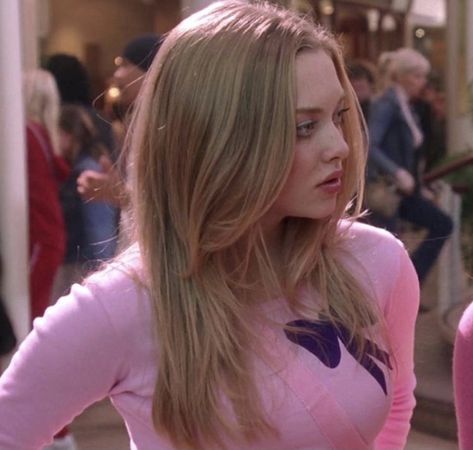 Karen Smith Icon, Mean Girls 2004, Mean Girl 3, Karen Smith, Girly Movies, Amanda Seyfried, Just Girl Things, الرسومات اللطيفة, Mean Girls