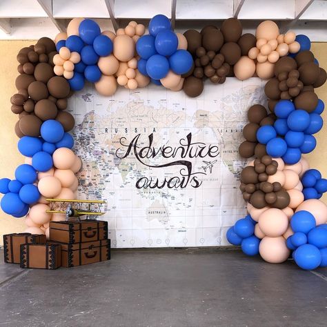 Balloonz and Tunes on Instagram: “A New Adventure Awaits🧳🌏✈️ 💙 Thank you for having us Michelle! #balloongarland#adventureawaits #itsaboy #itsaboybabyshower #babyshowerideas…” Adventure Awaits Graduation Party, Senior Party, Post Prom, Adventure Party, Ball Ideas, Graduation Party Planning, Balloon Ideas, Graduation Theme, Game Themes