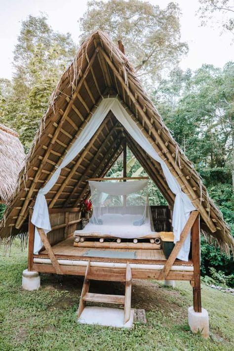 Resort Ideas, Permaculture Design Course, Sustainable Homestead, How To Make Compost, Ecology Design, Cozy Den, Bali House, Permaculture Design, Resort Design