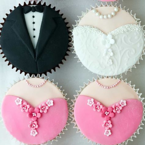 Cupcakes Bonitos, Cupcakes Design, Decorated Cupcakes, Creative Cupcakes, Beautiful Cupcakes, Cupcake Designs, Wedding Cakes With Cupcakes, Love Cupcakes, Fondant Cupcakes