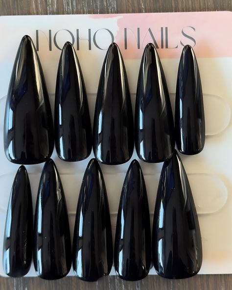 🖤 Obsidian 🖤 For Halloween and beyond! Can’t go wrong with a classic ultra glossy black 🖤 Fall Neutrals, Nail Sizes, In Design, Hand Painted, Nails, Design