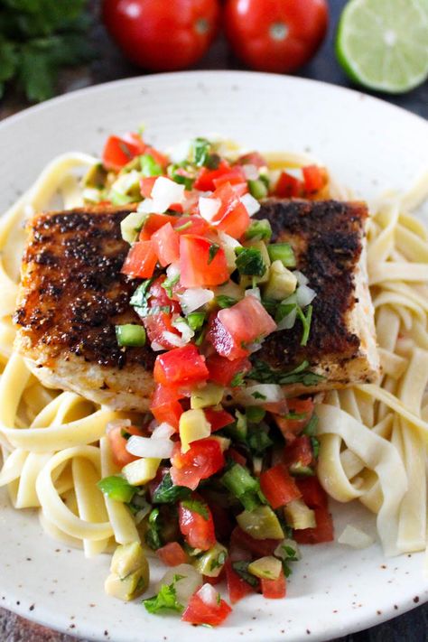 Blackened Snapper, Blackened Red Snapper, Tomato Basil Chicken Pasta, Light Pasta Recipes, Red Snapper Recipes, Snapper Recipes, Light Pasta, Tomato Dishes, Fresh Tomato Recipes