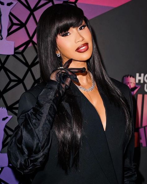 Cardi B attended the 4th Annual Hollywood  Unlocked Impact Awards at The Beverly Hilton on June 21, 2024 in Beverly Hills, California. ✨ Credit photos: @iamcardib . #like #new #celebritygossip #targeted #trending #viral #cardib #dominican Best Cardi B Photos, Cardi B Instagram, Glossy Lips Makeup, Cardi B Photos, Nicki Minaj Pictures, Beverly Hilton, Flawless Beauty, Instagram Makeup, Female Rappers