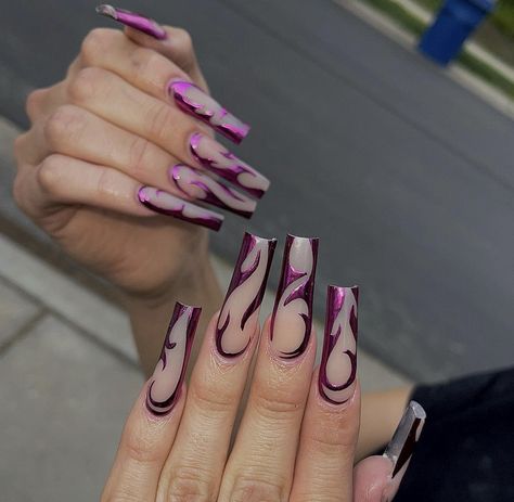 Dark Color Nails Ideas, Purple Rave Nails, Stylish Acrylic Nails, Simple Glam Nails, Purple Chrome Acrylic Nails, Dark Purple Acrylic Nails Design, Rave Nails Festivals, Midnight Purple Nails, Dark Purple Long Nails