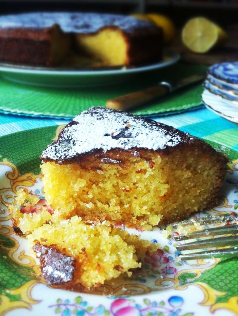 Homemade Food Recipes, Saffron Cake, Fun With Food, Semolina Cake, Single Layer Cakes, Cake Homemade, Finding Myself, Eggless Baking, Warm Cake