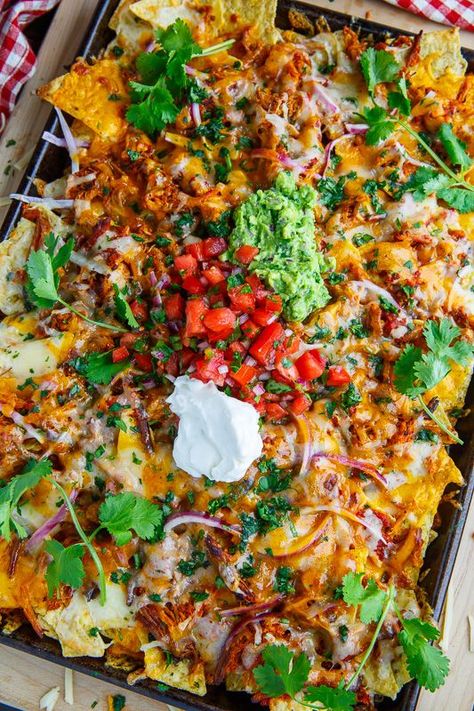 Recipes For Leftover Pork, Leftover Pork Carnitas, Carnitas Nachos, Chipotle Carnitas, Nachos Loaded, Pulled Pork Nachos, Nachos Recipe Easy, Closet Cooking, Pork Nachos