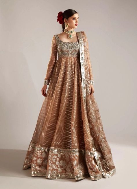 Crushed Sharara, Silk Sharara, Hussain Rehar, Wedding Outfits For Women, Pakistani Formal Dresses, Desi Wedding Dresses, Bridal Lehenga Collection, Weddings Receptions, Latest Dress Design