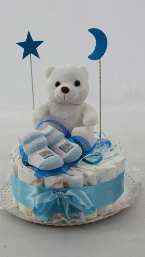 Torturi Baby Shower, Pastel Baby Shower, Diaper Gifts, Idee Babyshower, Baby Shower Baskets, Baby Shower Crafts, Baby Shower Diaper Cake, Nappy Cakes, Baby Diaper Cake