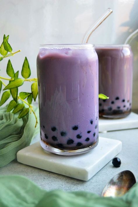 Ube Milk Tea, Taro Drink, Taro Milk Tea Recipe, Taro Recipes, Drink Boba, Taro Milk Tea, Taro Bubble Tea, Taro Boba, Sweet Potato Powder